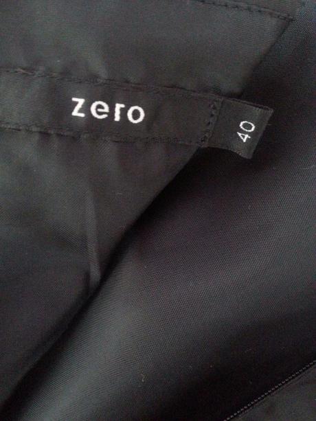 Cierne kratke spolocenske saty, l