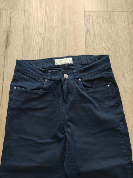 Tmavomodre rifle, kenvelo,28