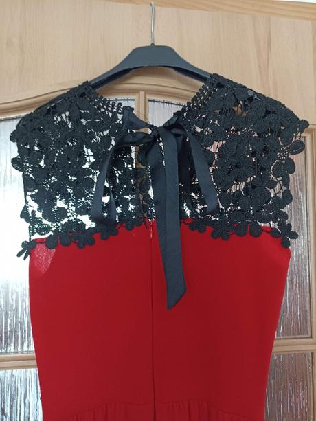 Spoločenské šaty, 36