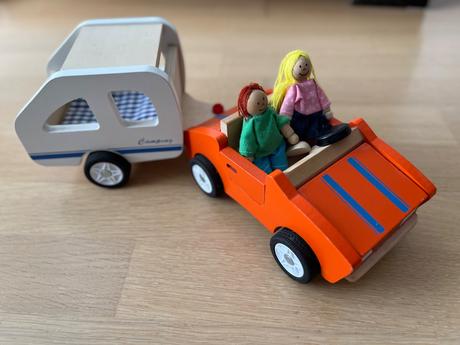 Karaván s postavičkami, 