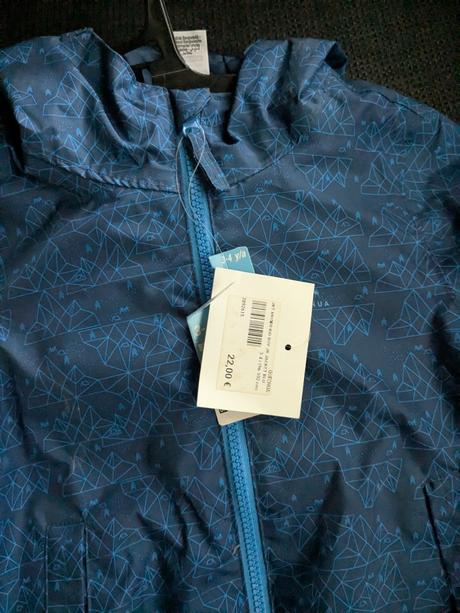 Turisticka nepremokavá bunda, decathlon,98