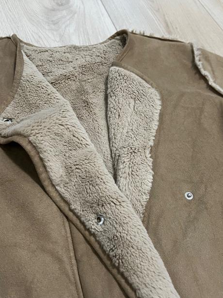 Obojstranný kabátik, bershka,s