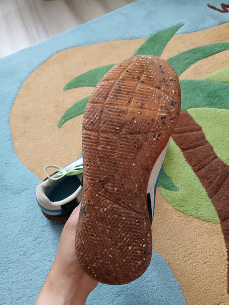 Halovky, nike,38