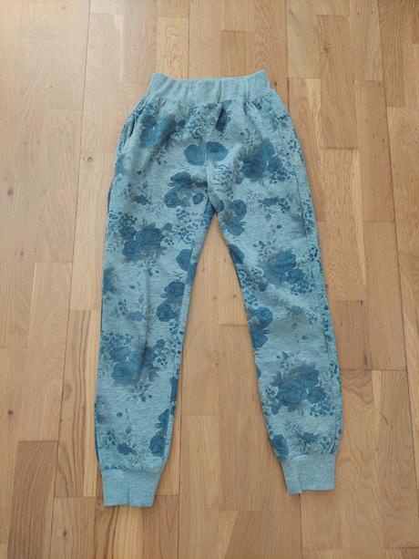 Dievčenské tepláky, grace,134