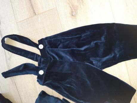 Slavnostný kompletik pre najmenších, 74