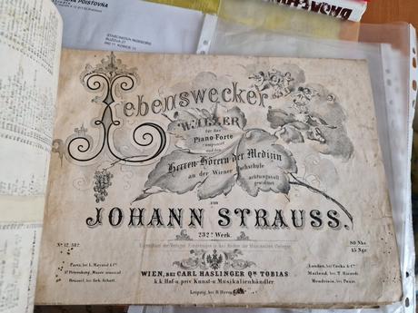 Noty 140rocne straus,