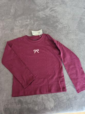 Tricko, reserved,140