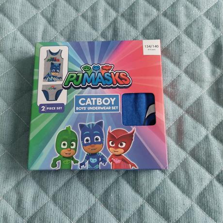 Tielko a slipy 134- 140, crivit,134