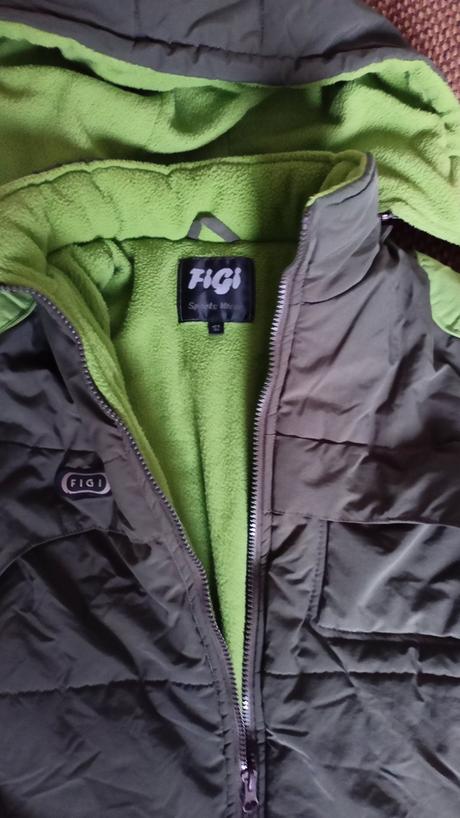 Chlapcenska znackova bunda, figi,152