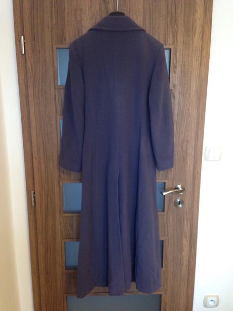Damsky fialovy dlhy kabat č. 40, 40