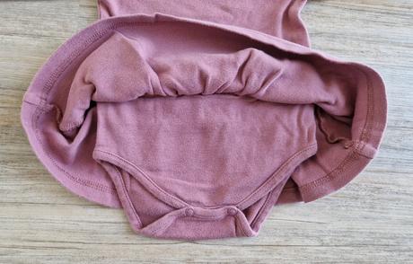 Body so suknickou 80, 80