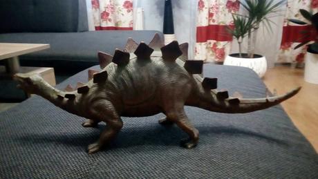 Velký gumeny dinosaurus, 