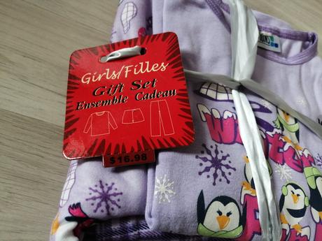 3dielne pyzamko v darcekovom baleni, 128