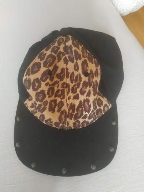 Šiltovky  5 kusov, 134