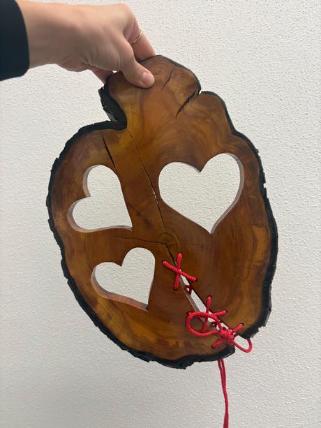 Drevená ručná dekoracia, 