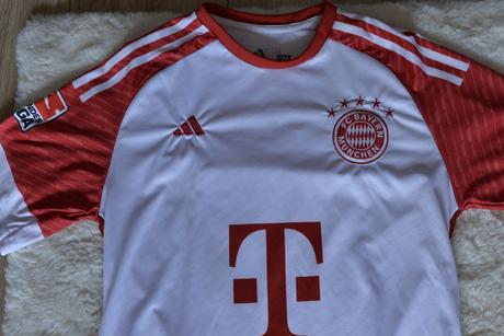 Futbalový dres musiala fc bayern mníchov, adidas,158