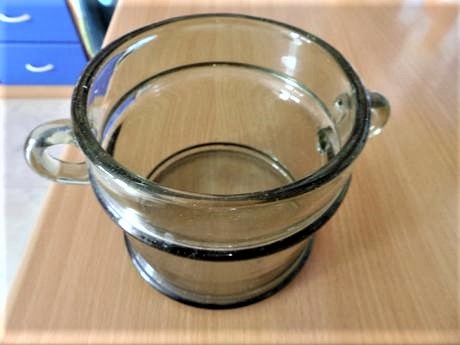 Miska z hrubého skla,