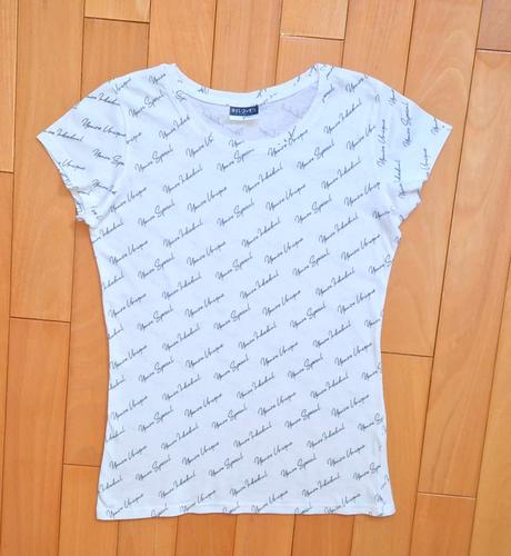 Tričko s psímenkami, 158