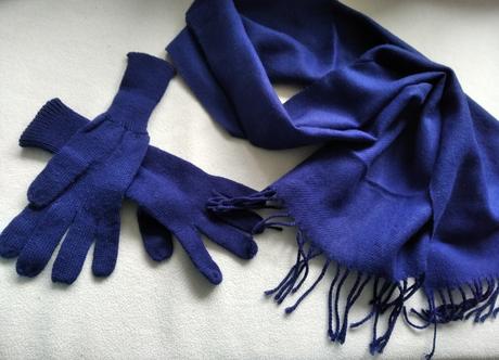 Kašmírový šál a pletené rukavice, c&a,l