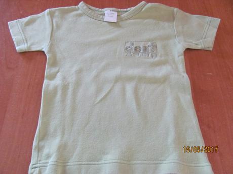 Hráškovozelené tričko veľ. 74, queen,74