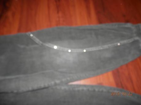 Menčestrove nohavice, herma,140