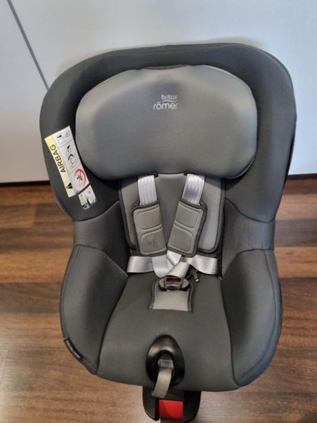 Britax römer dualfix m i-size, otočná, britax