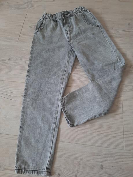 Čierne nohavice, pepco,146