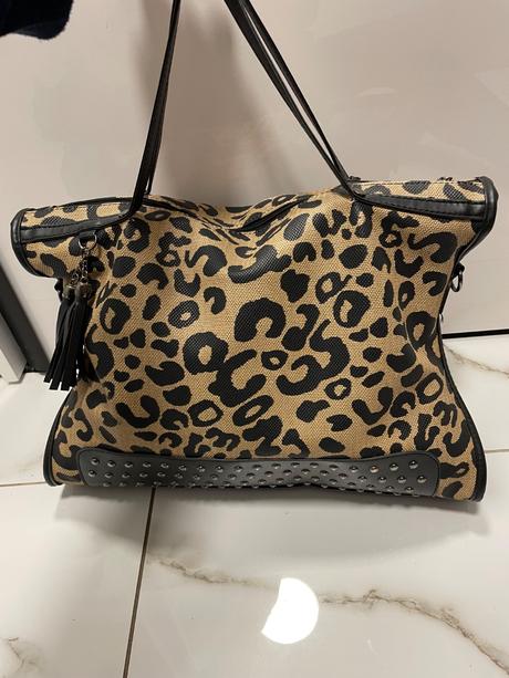 Kabelka leopard, 