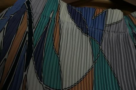 Letny farebny plisovany, pohodlny komplet vel. l, l