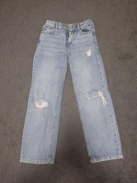 Potrhané rifle, reserved,152