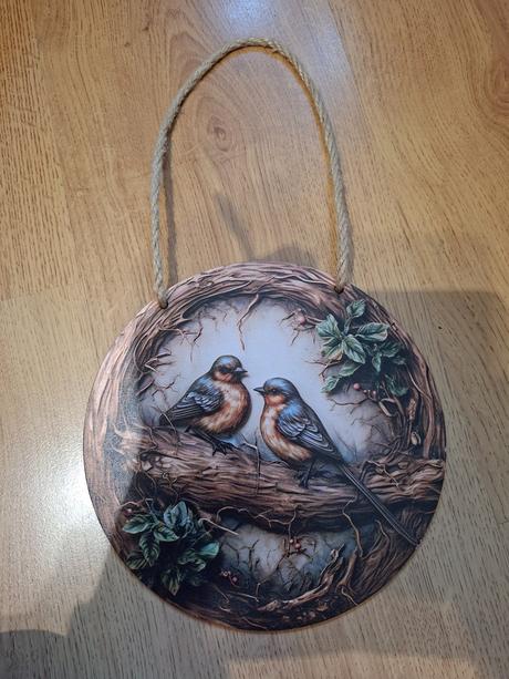 Rôzne pomôcky pre deti na tvorenie a zábavu,