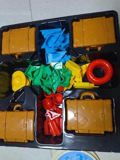 Spoločenská hra balíme (get packing), 