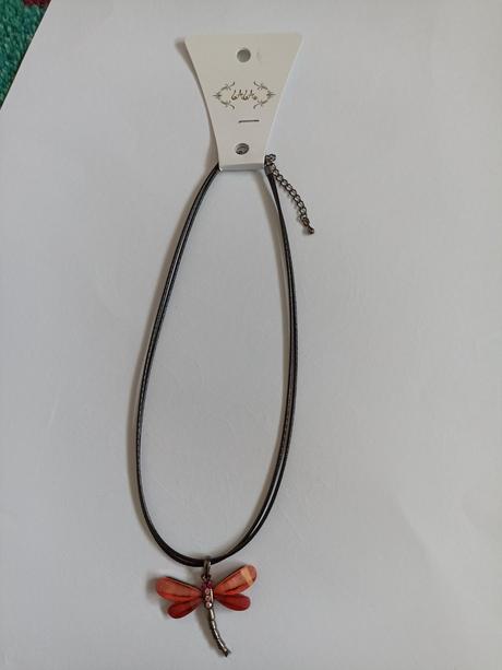 Náhrdelník vážka ružová,