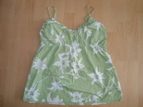 Bledozelene tricko na ramienka, l