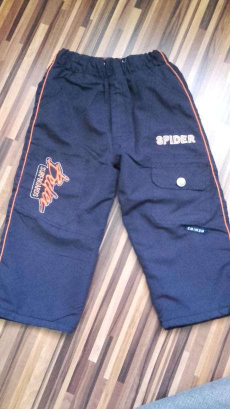 Podšité tepláky, 98