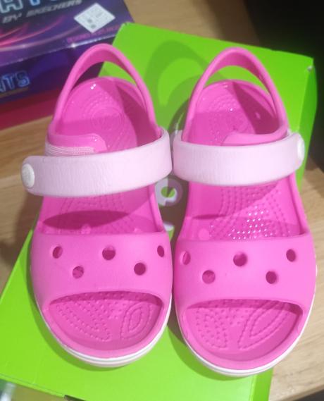 Crocs, crocs,26