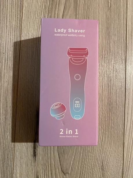 Nový elektrický dámsky holiaci strojček, 