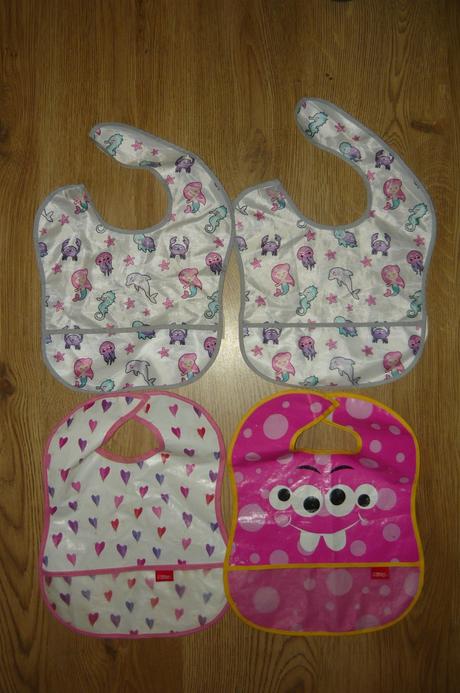 Podbradníky nepremokavé, nuby