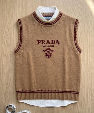 Luxusná kašmírová vesta prada milano original, prada