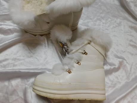 Pekne kožene čižmy vel.37,5, 37