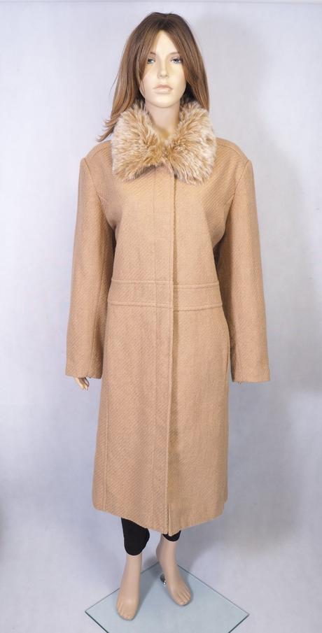 Kvalitný dámske kabát centigrade, 52