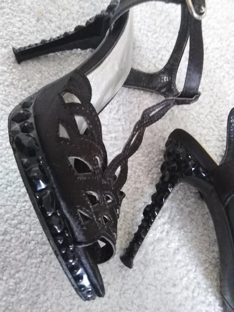 Sandalky na ozdobnej platforme, 39