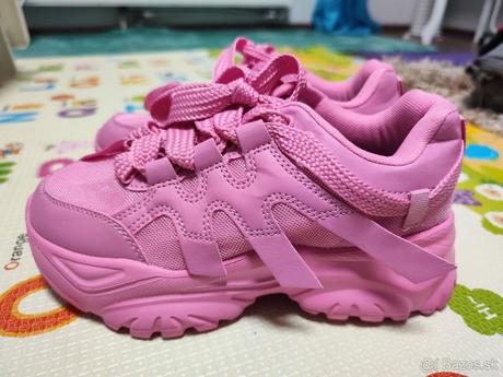 Nová krásna ľahká ružová obuv velkost 38, 38