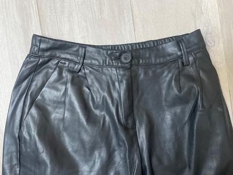 Koženkové nohavice, bershka,m