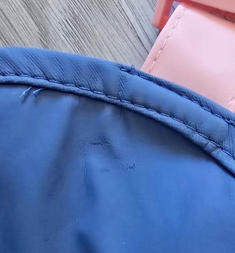 Nohavice do dažda, 98