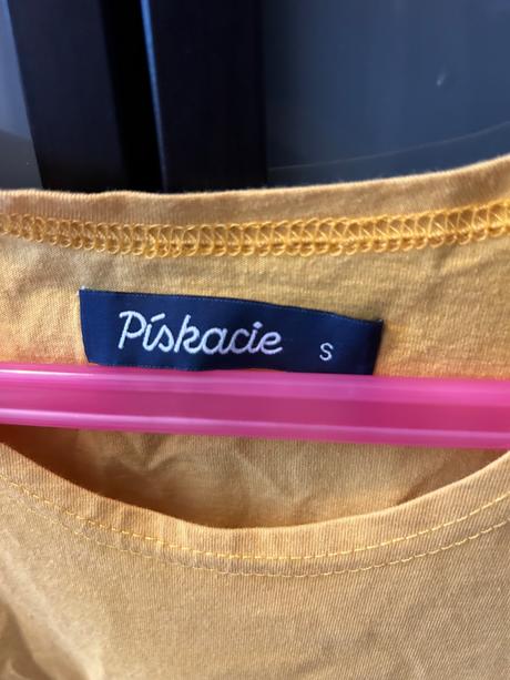 Saty piskacie, s