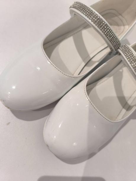 Biele sviatočné topanky, nelli blu,37