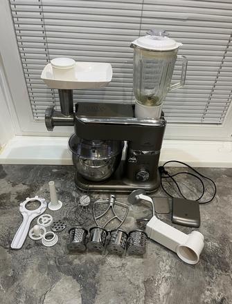 Kuchynský robot eta gratussino bravo ii 0023 90070, eta