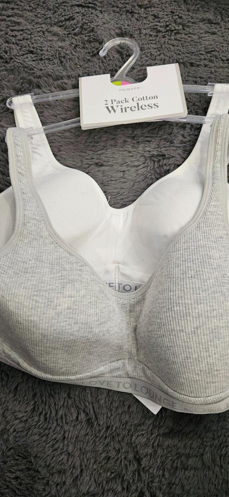 Dámska športová podprsenka, primark,75c