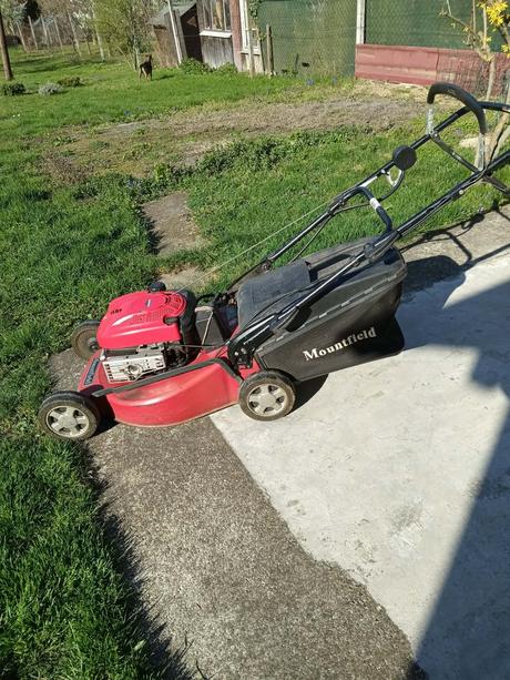 Benzínová motorová kosačka s pojazdom, 